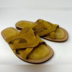 Minelli Tan Suede Sandals with Cross Straps